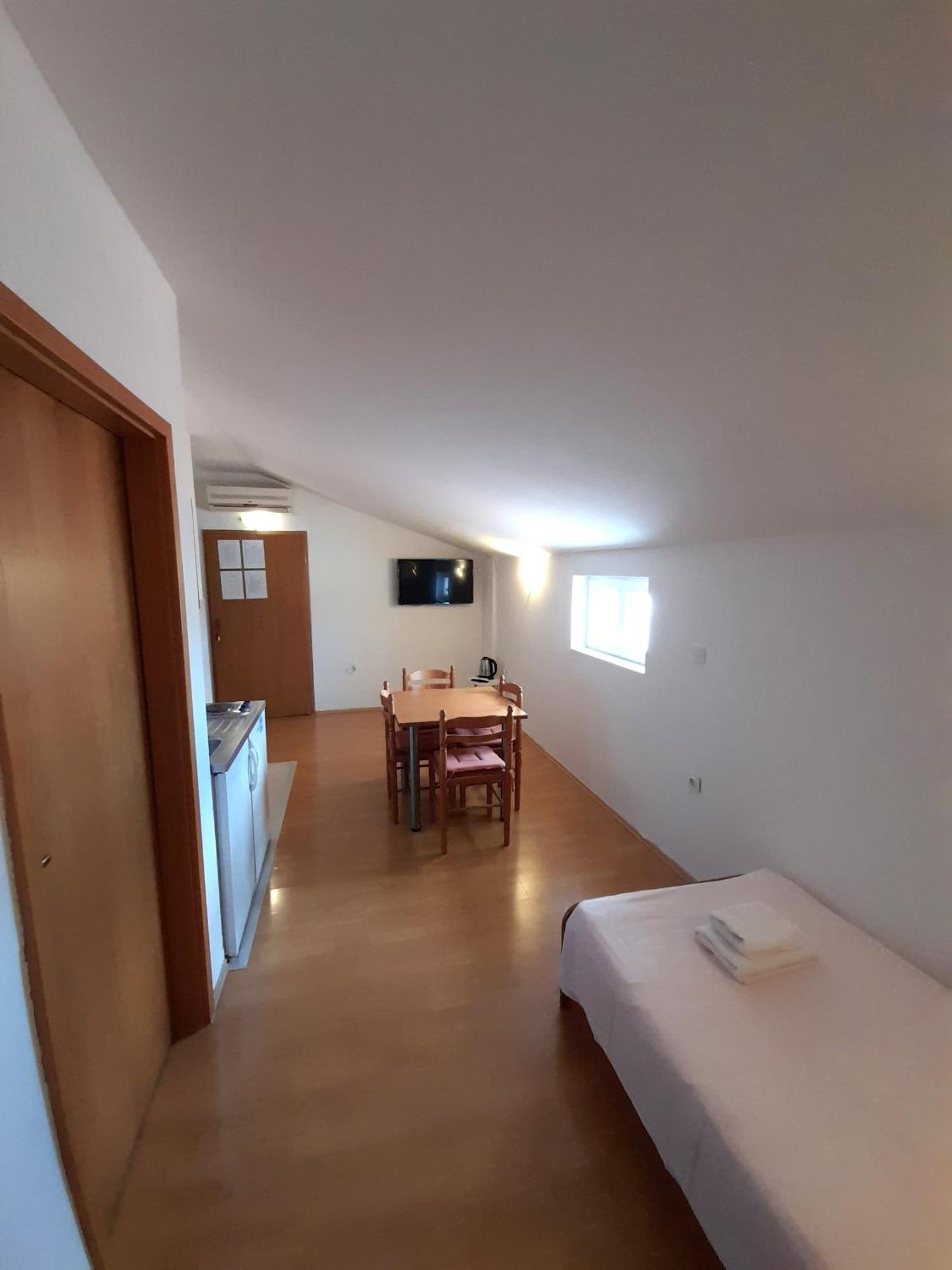 Apartments Nikolas Vodice Exterior foto