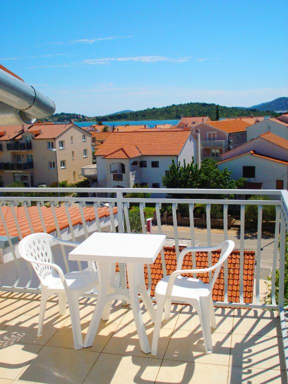 Apartments Nikolas Vodice Zimmer foto