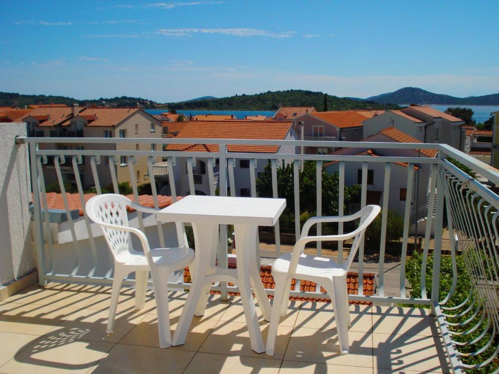 Apartments Nikolas Vodice Zimmer foto