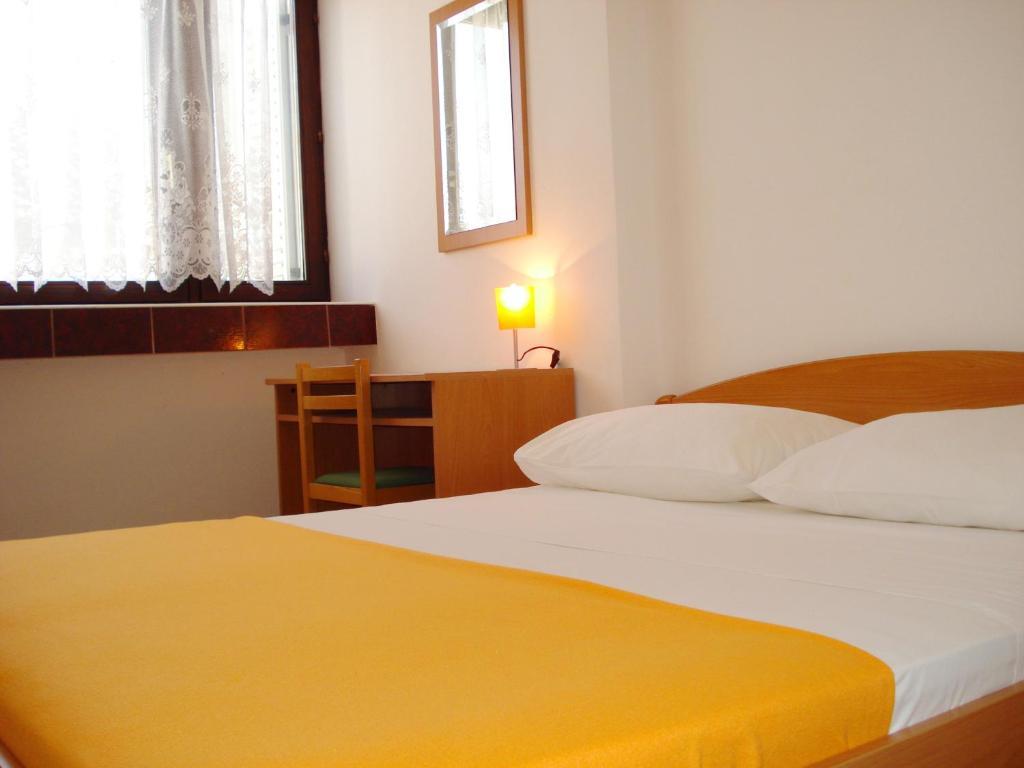 Apartments Nikolas Vodice Zimmer foto