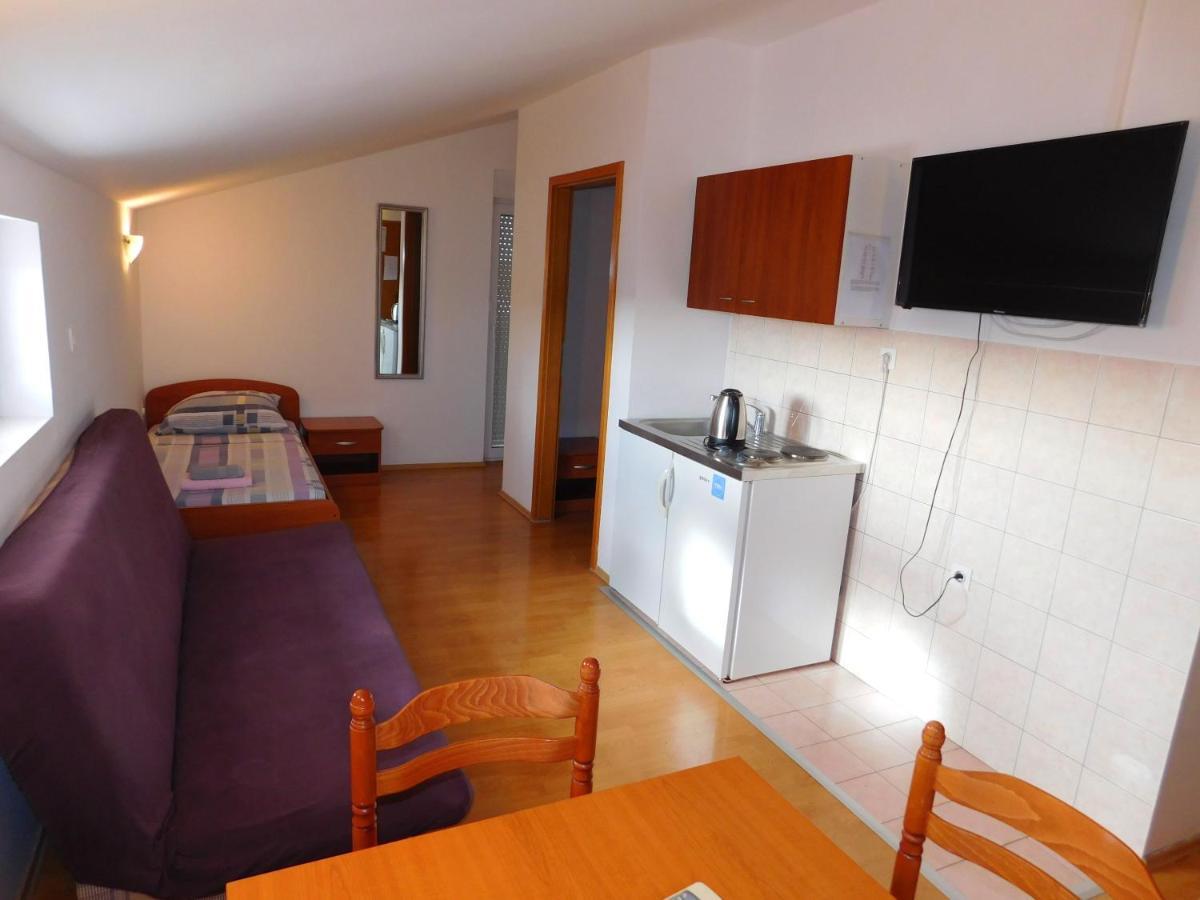 Apartments Nikolas Vodice Exterior foto